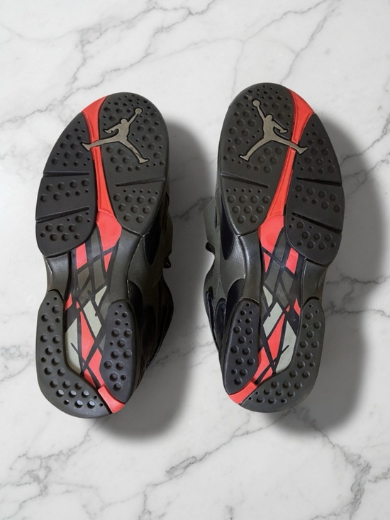 Jordan 8 Retro
Take Flight Undefeated Sise 8.5 Men main image 6